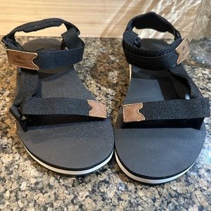 Brand New Roots Sandals
